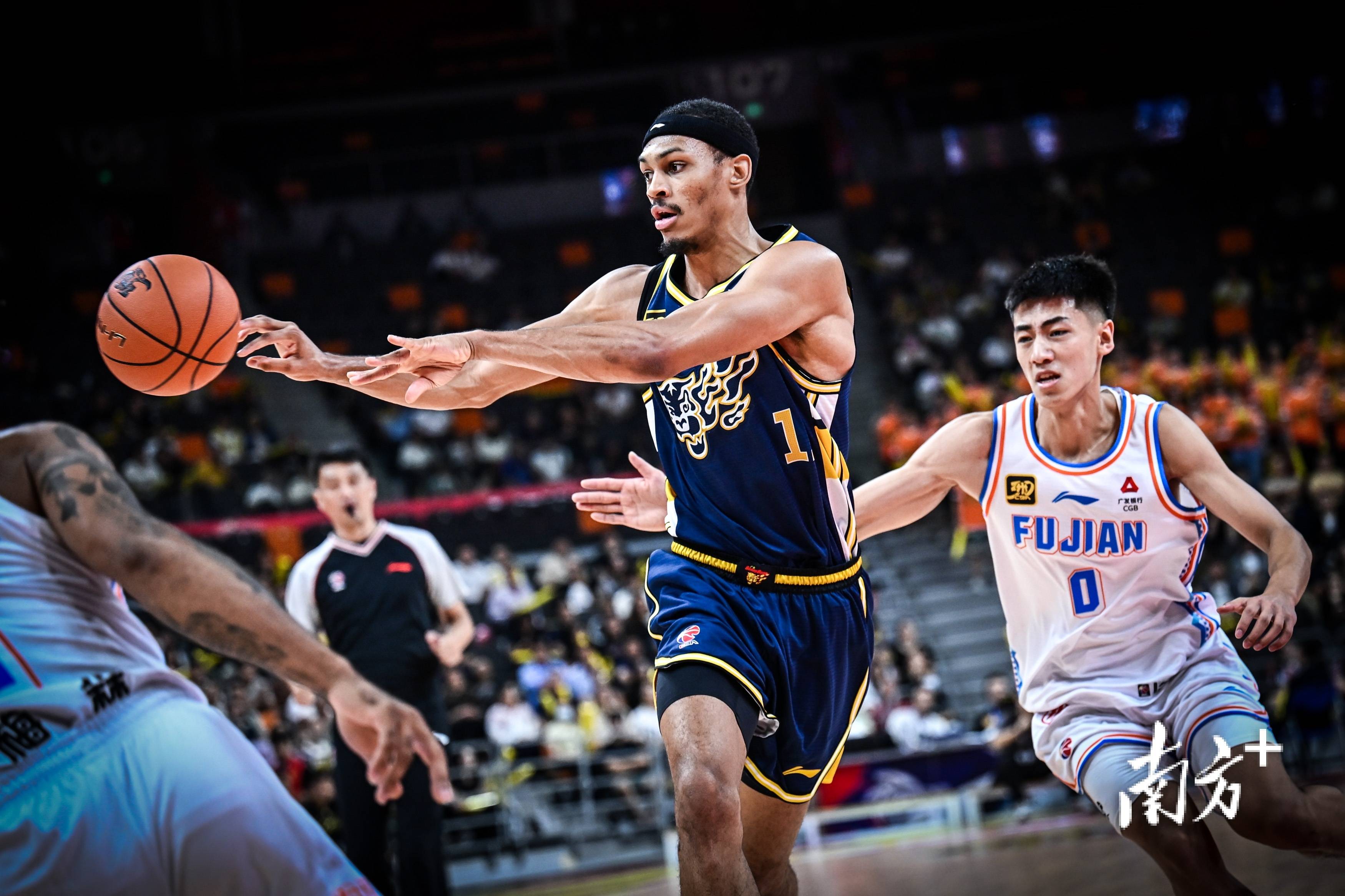 开云体育在线-东莞男篮连胜，实力得到提升