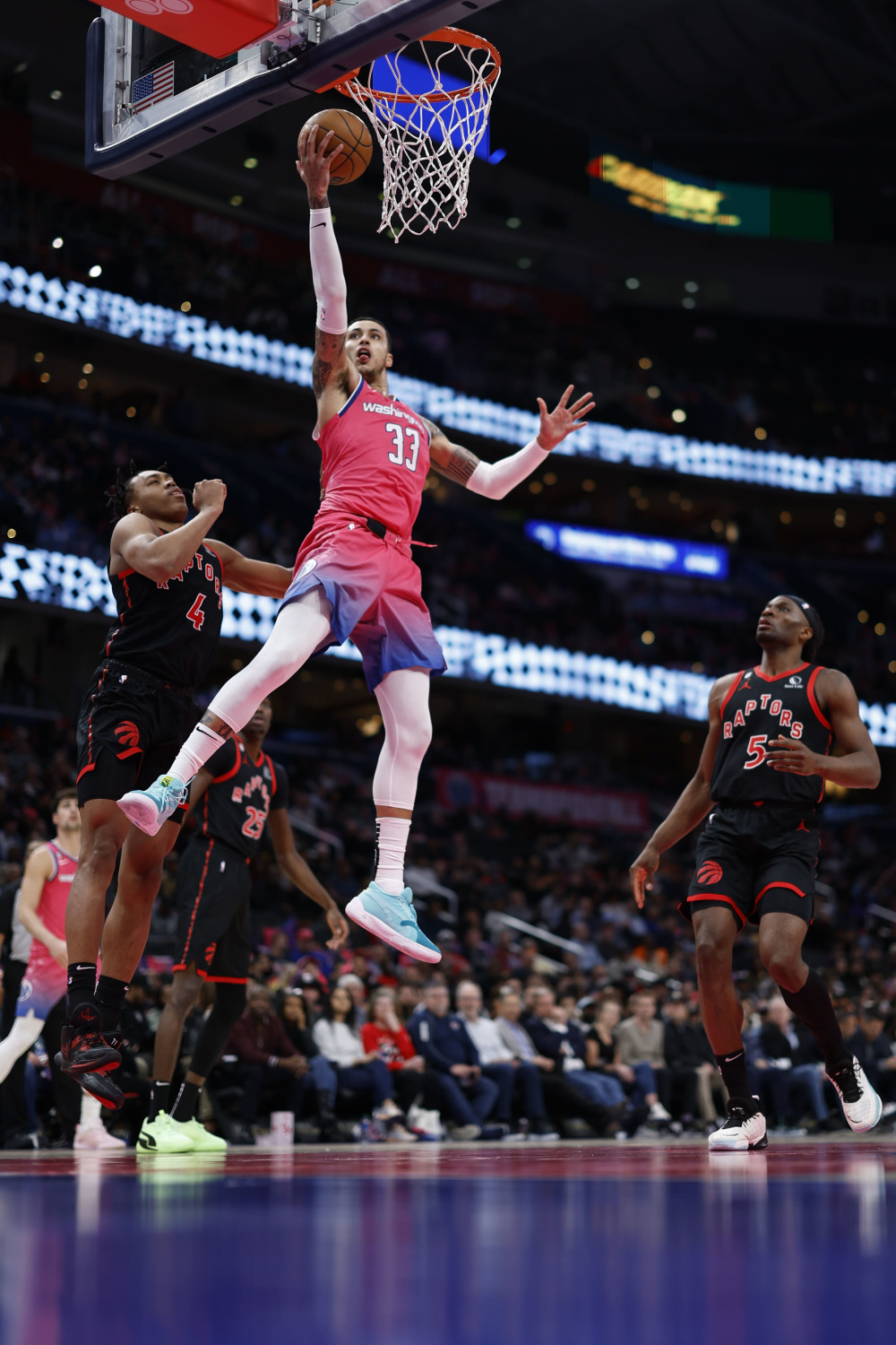 开云体育在线-猛龙主场击败奇才登顶东部