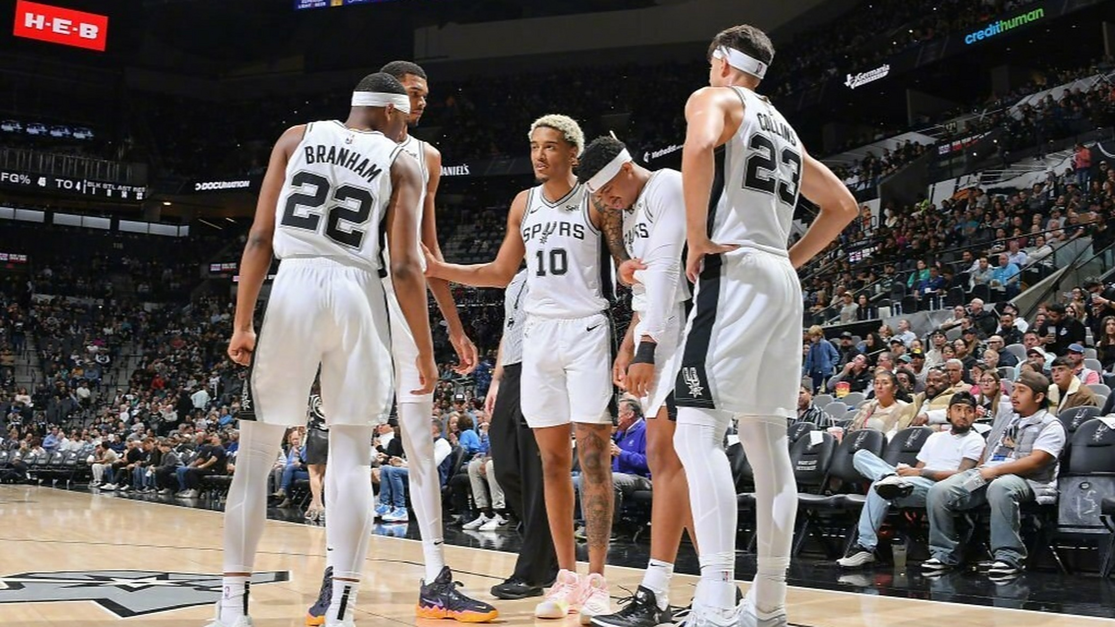 老鹰客场力克马刺完成横扫 老鹰客场力克马刺完成横扫