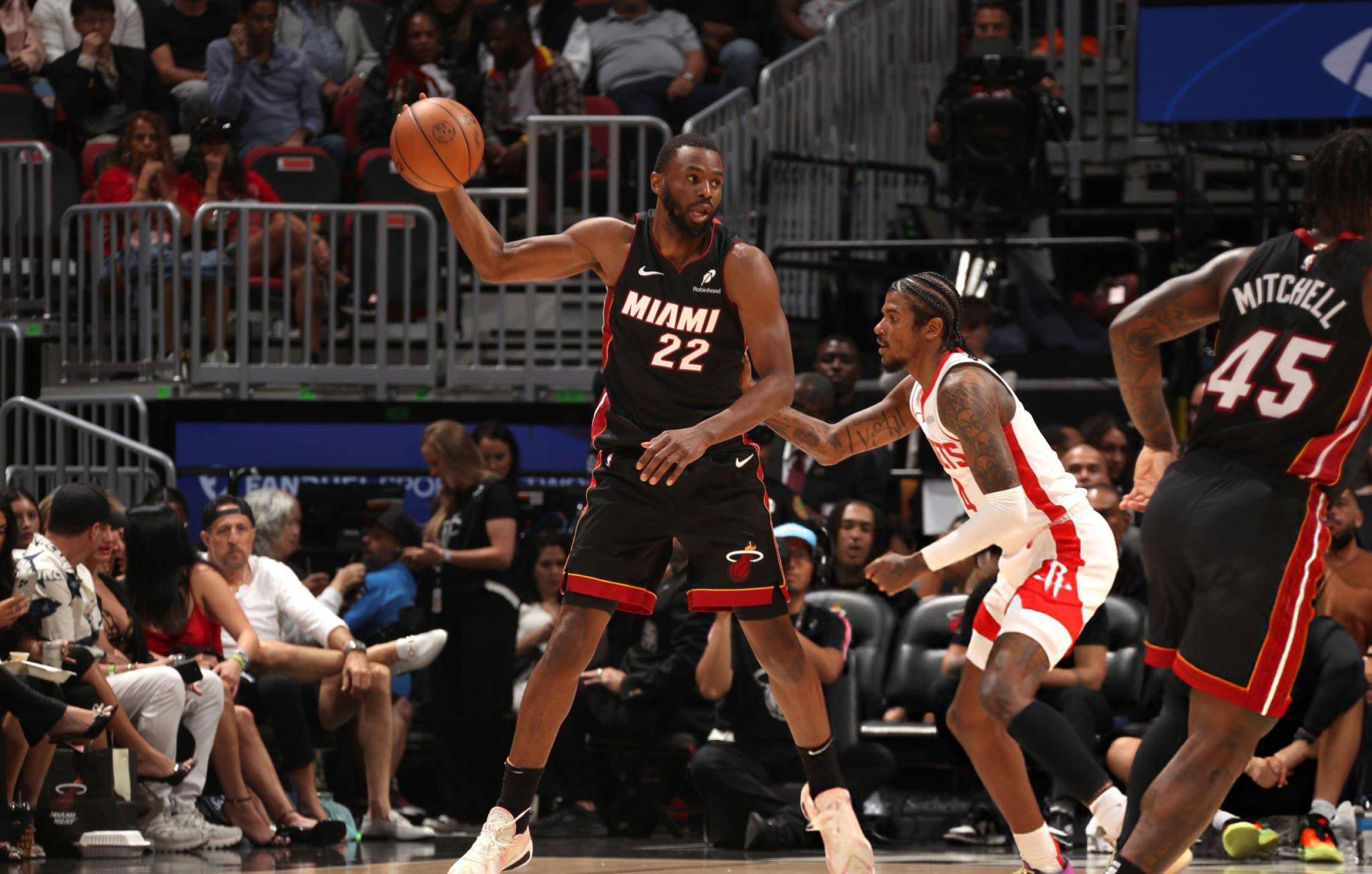 火箭遭遇连败，球队形势不容乐观