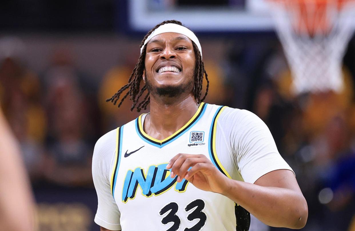 开云体育APP下载-步行者不敌爵士,米切尔独得32分