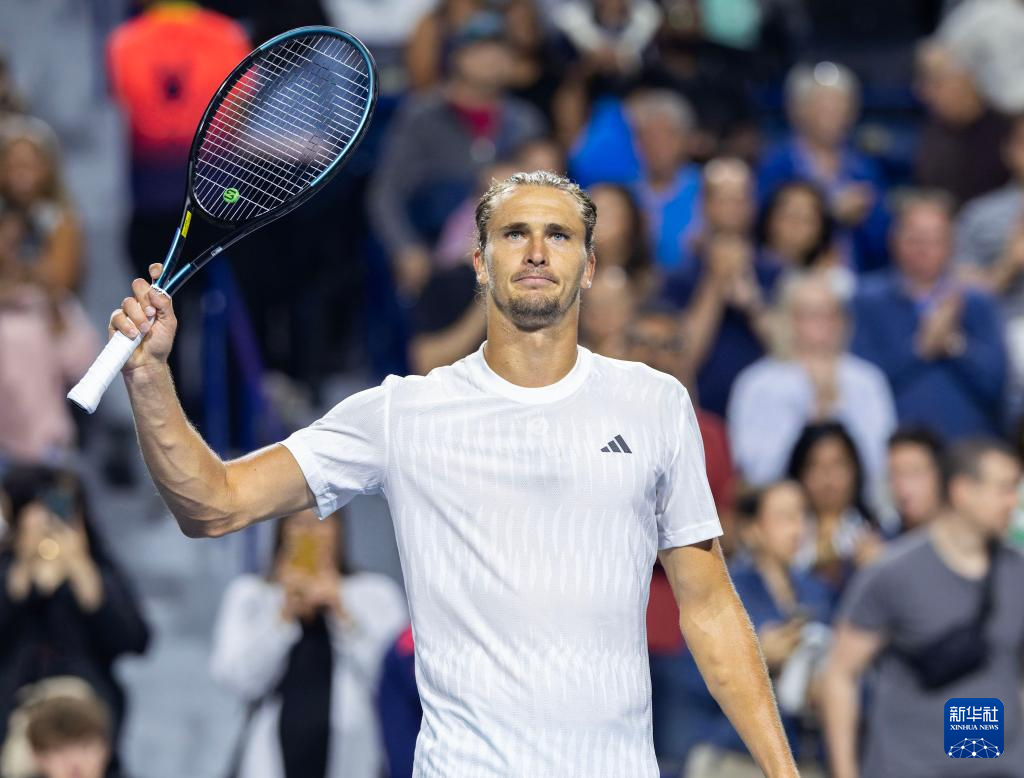 世界网球队横扫意大利网球队,兹维列夫绝境逆转的简单介绍 世界网球队横扫意大利网球队,兹维列夫绝境逆转的简单介绍