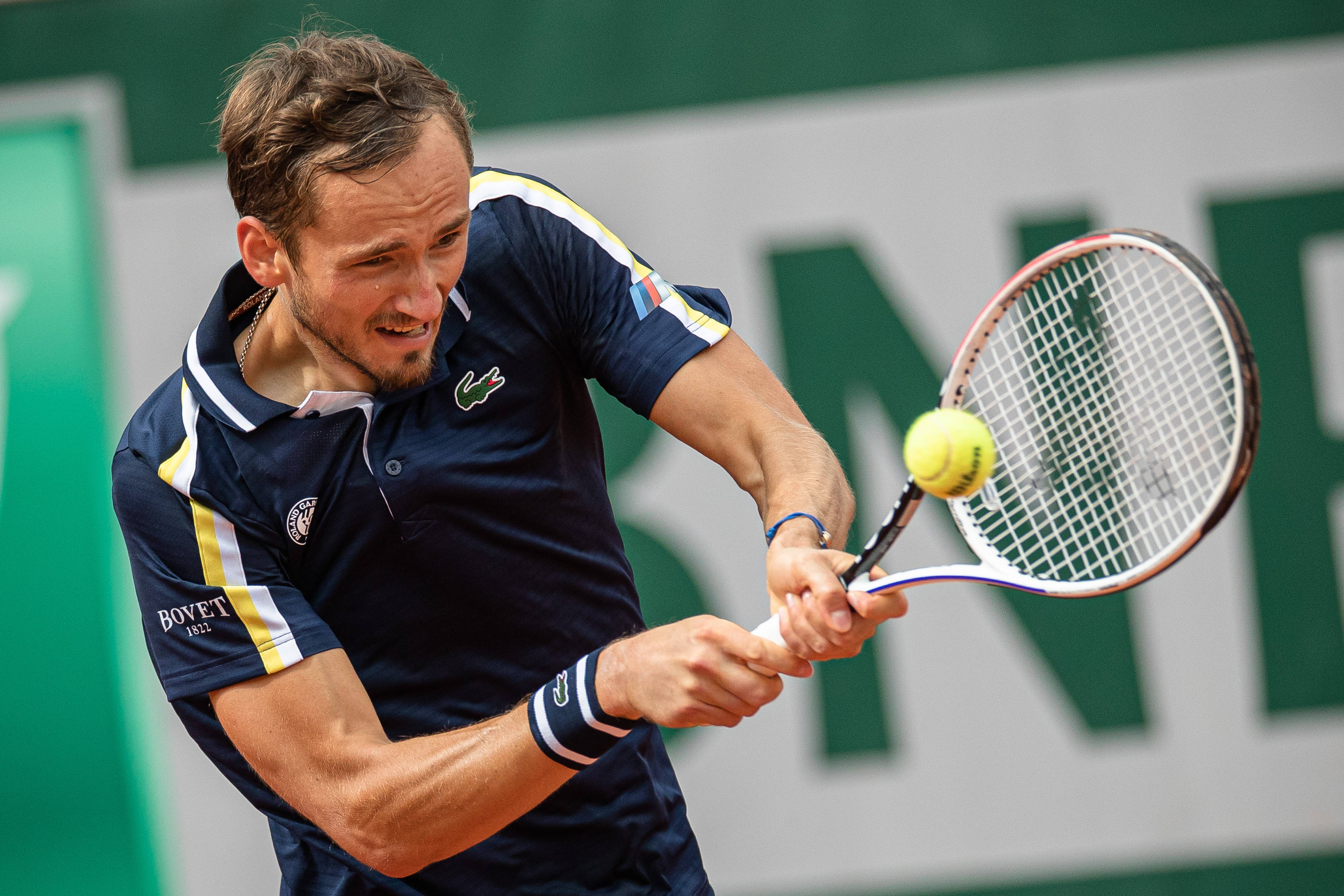 开云体育-澳网鏖战法网，梅德韦杰夫点燃赛场